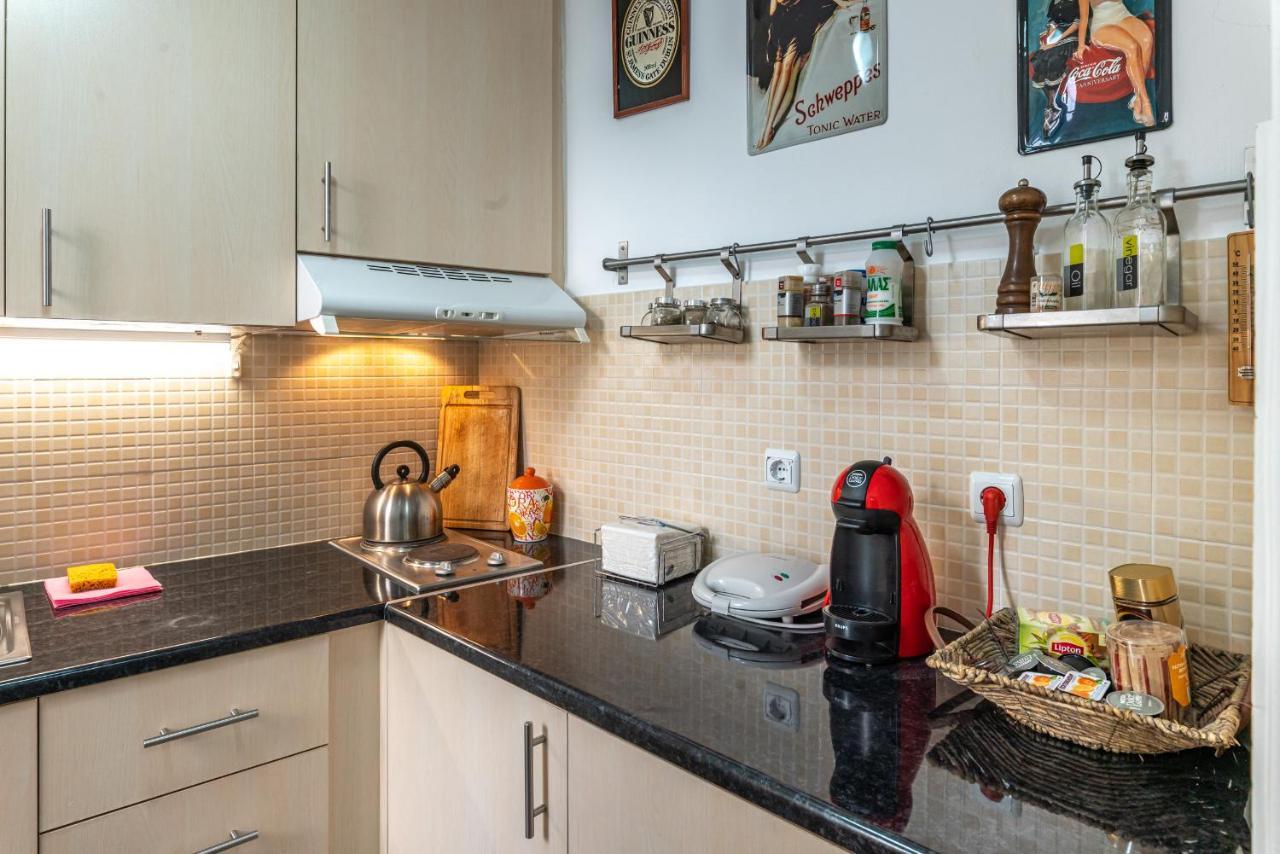 Great 35 Sq M Studio On 1St Floor In Bohemian Psyri In Athens' Historic Center-In Vivo Apartments Bagian luar foto